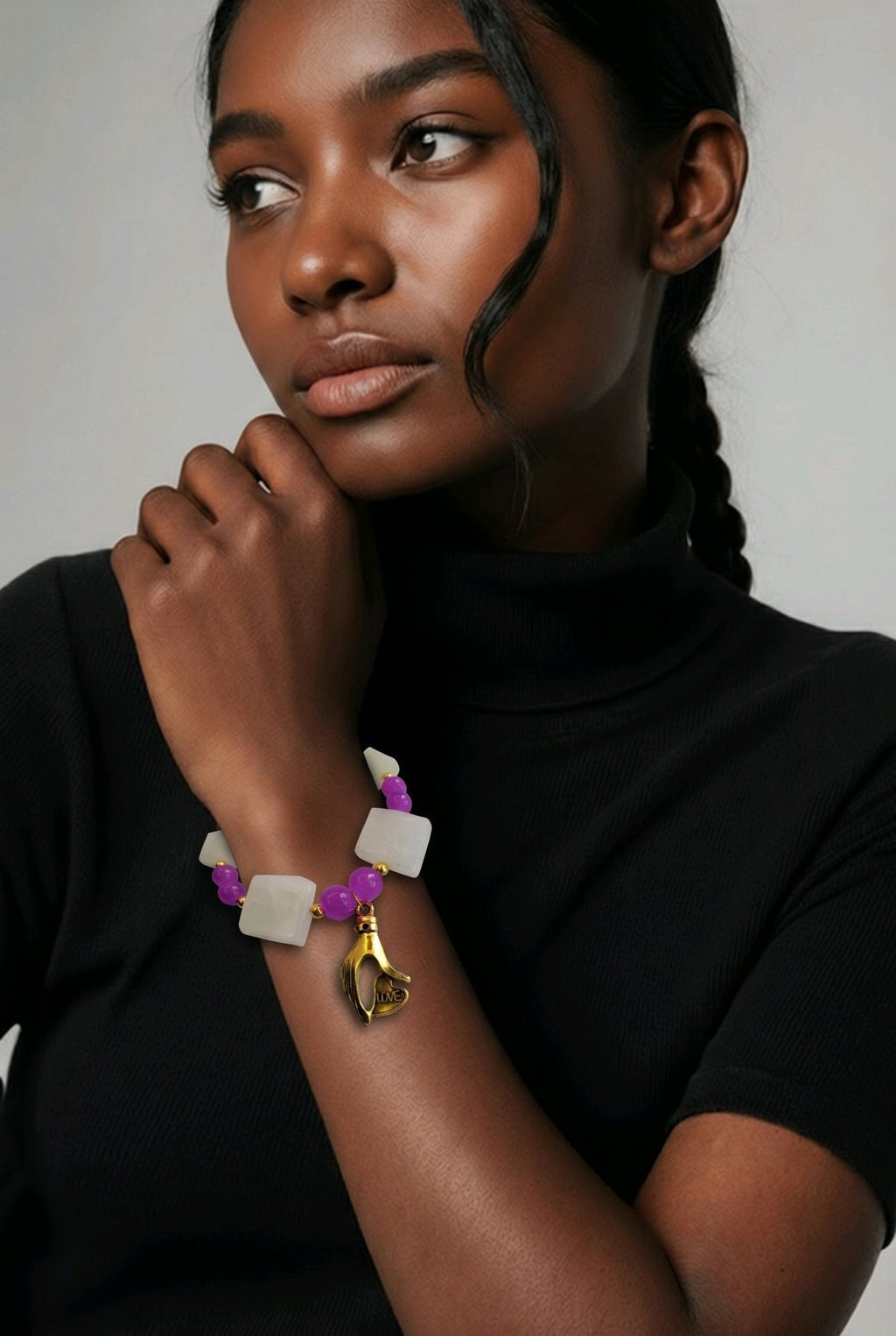Love in Hand Bracelet (W)
