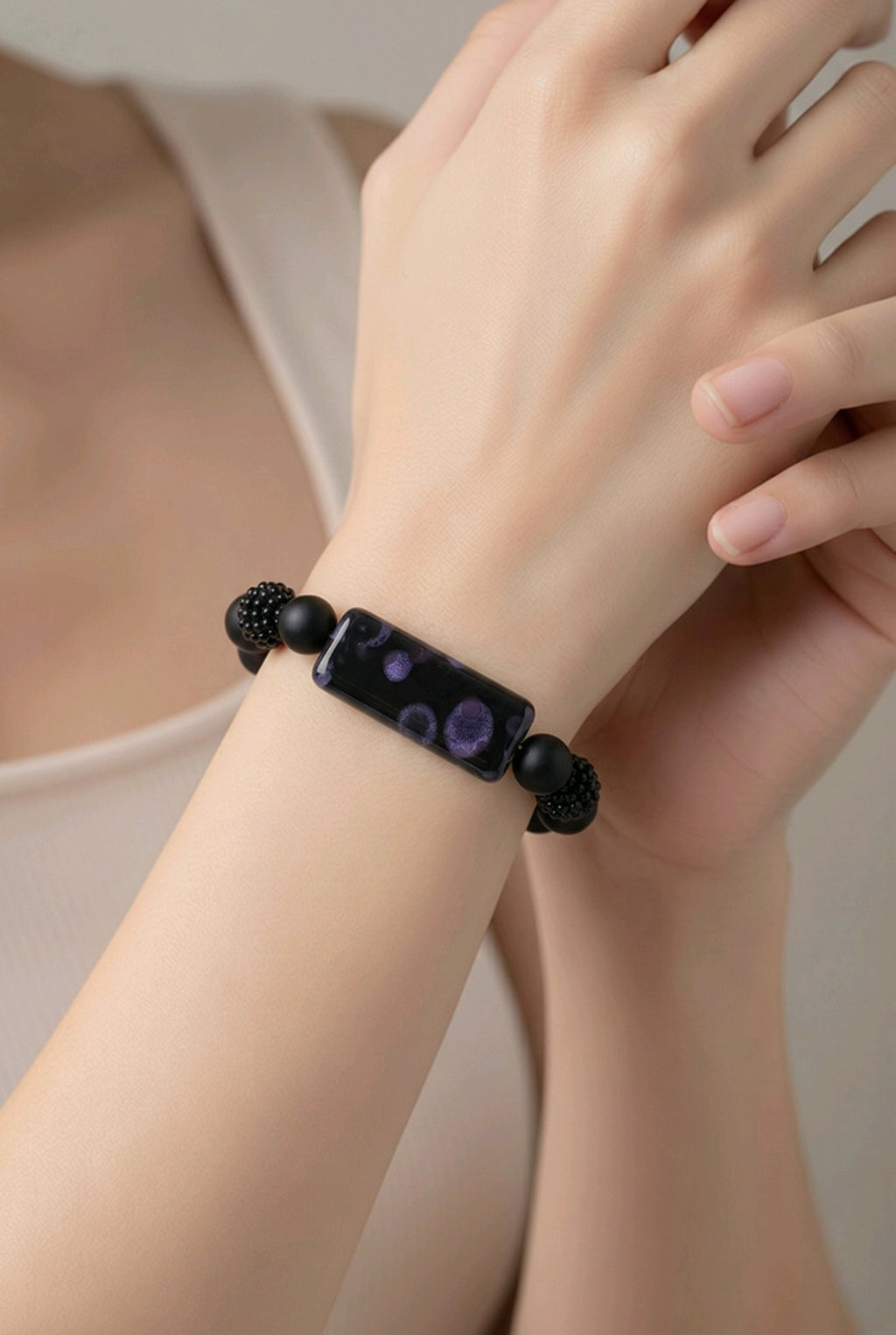 Little Black Dress Bracelet (W)