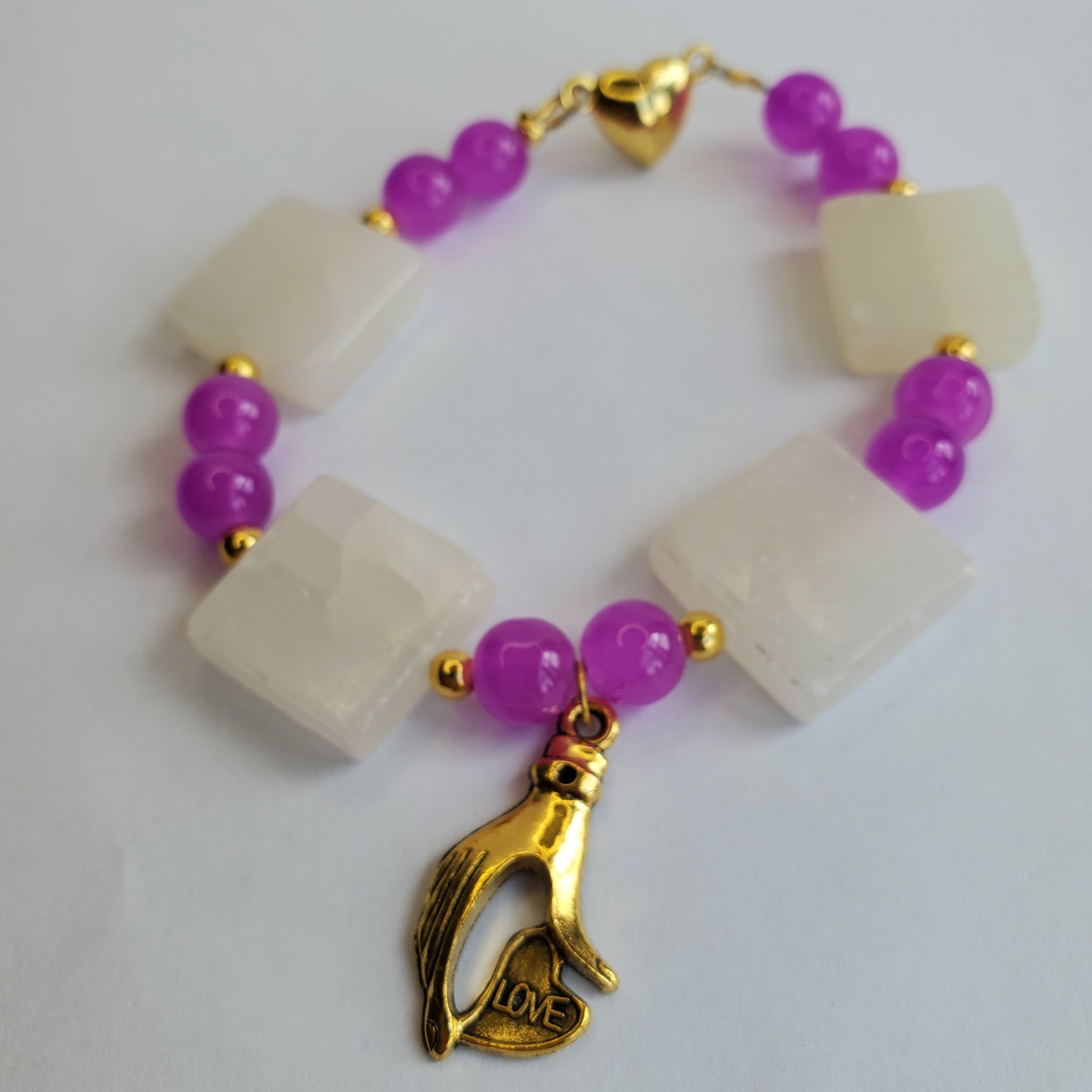 Love in Hand Bracelet (W) | Mamabug ReCreations