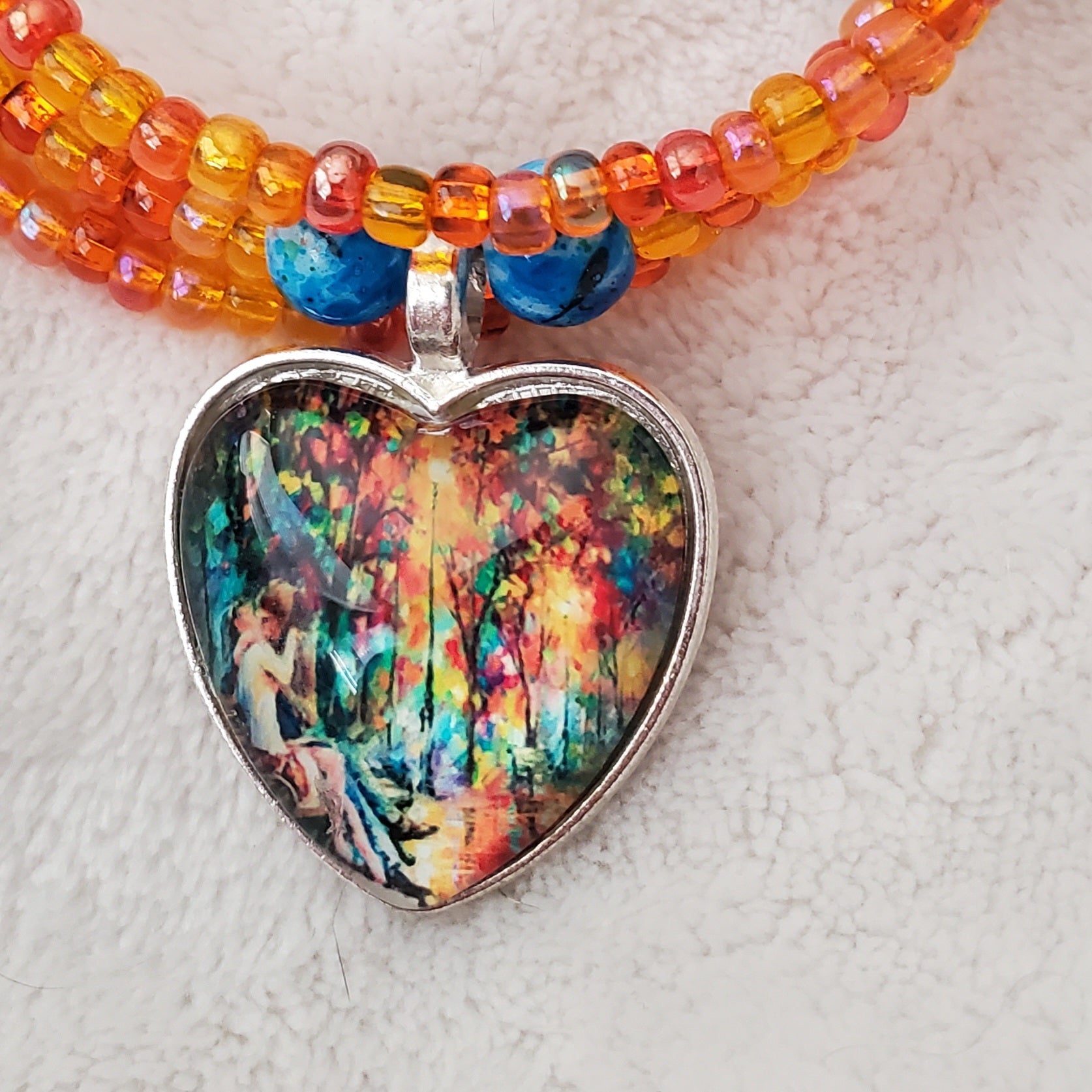 Kissing Couple in the Sunset Light Bracelet (MW)