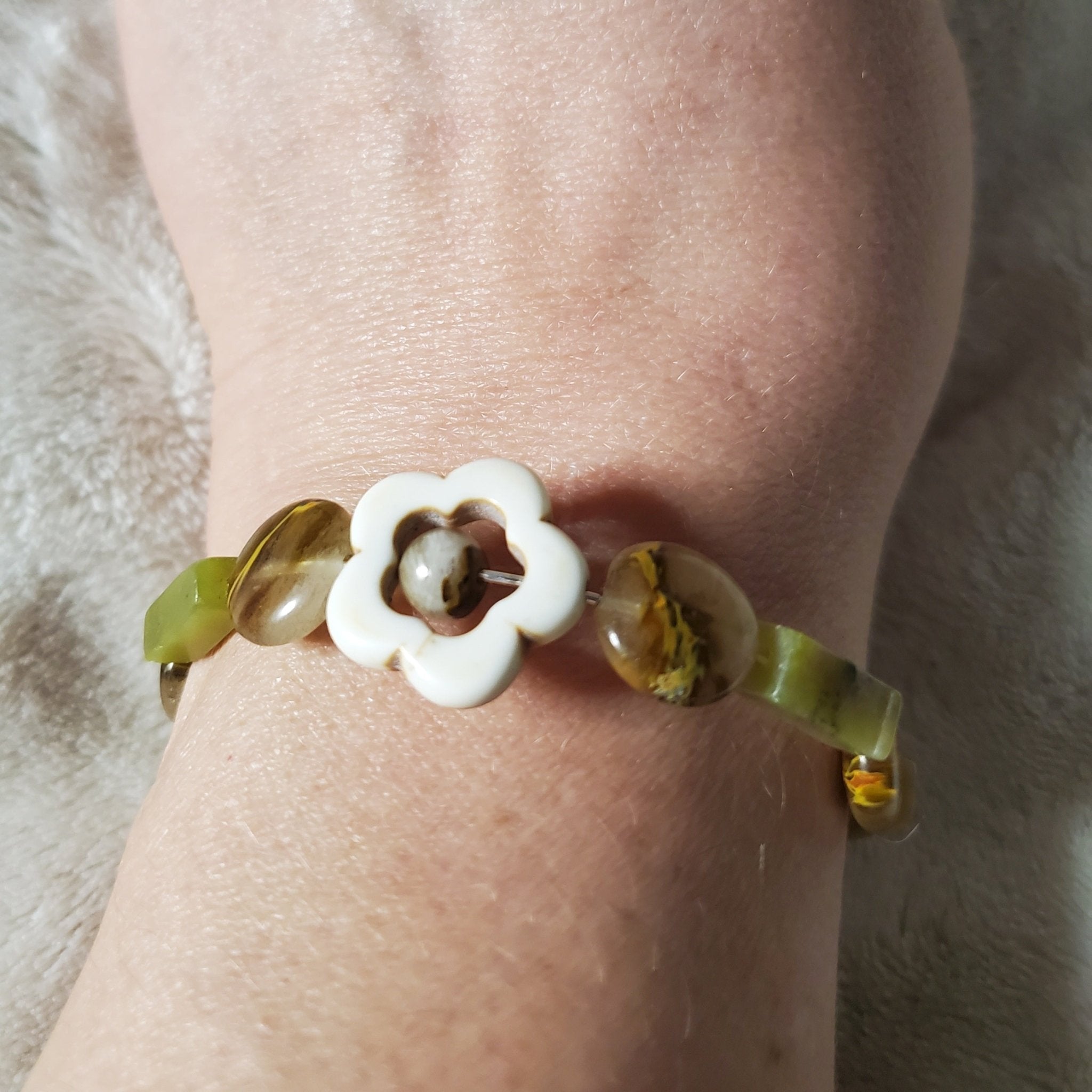 White Stone Flower Bracelet (MW) | Mamabug ReCreations - Artisan Jewelry
