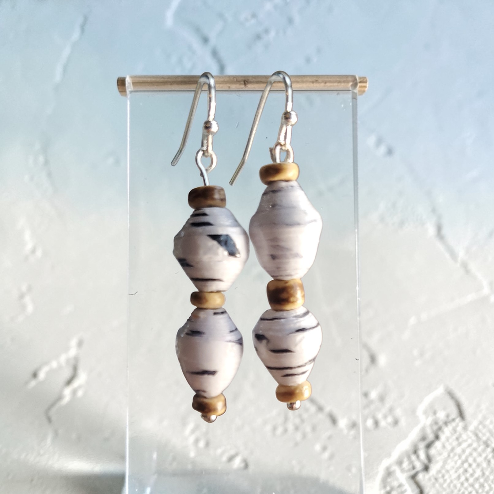 Black and White Recycled Paper Jewelry Set (MW)